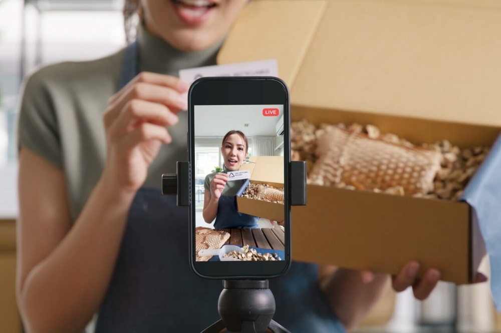 Jualan di TikTok, Cara Jualan di TikTok dengan melalukan TikTok Live