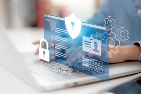 Gambar 1. SOC singkatan dari Security Operations Center