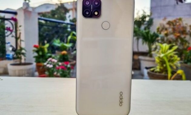 Gambar 2. Melalui panel notifikasi pada HP Oppo