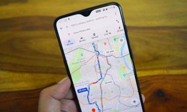 Gambar 1. Cara melacak nomor HP lewat google maps