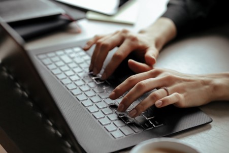 Gambar 1. Cara copy paste di laptop