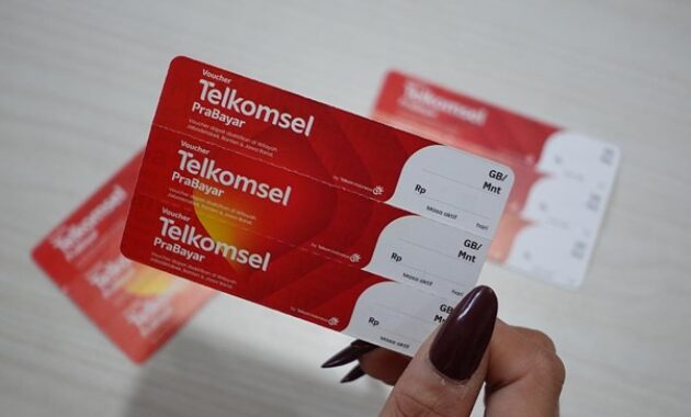 Gambar 1. Cara memasukkan voucher telkomsel
