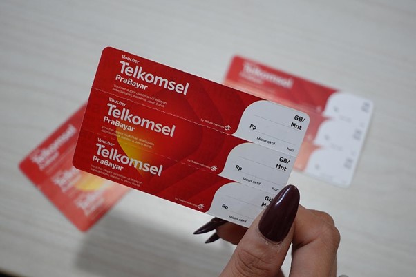 Gambar 1. Cara memasukkan voucher telkomsel