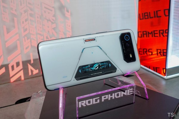 Gambar 1. Harga ROG Phone 6