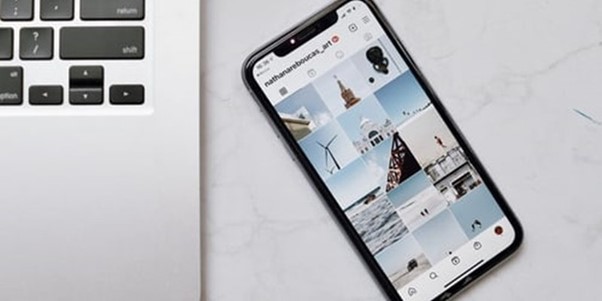 Gambar 1. Ukuran feed instagram 3 kotak