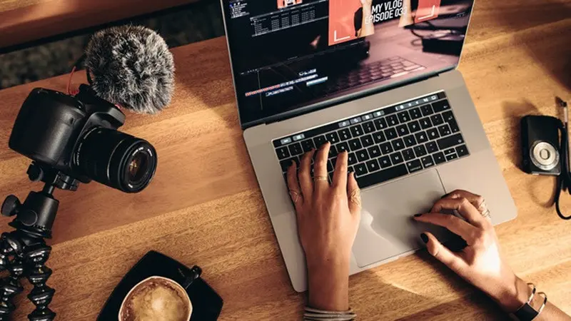 Arti Watermark, Jangan Asal Reupload Konten Orang!