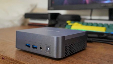 Gambar 1. Mini PC Gaming dan AI-Powered compact workstation