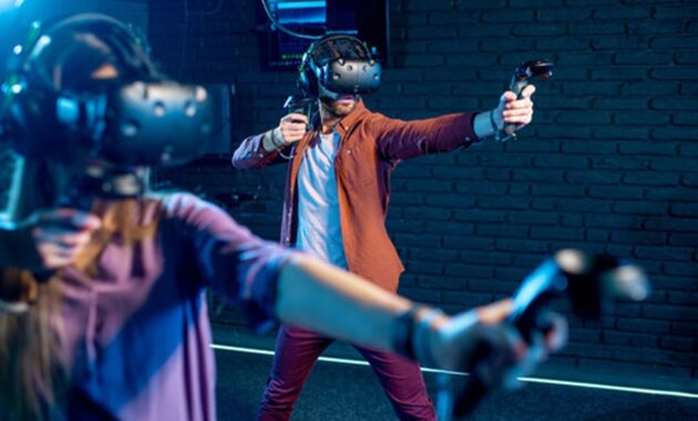 Gambar 3. Gaming berbasis AR/VR