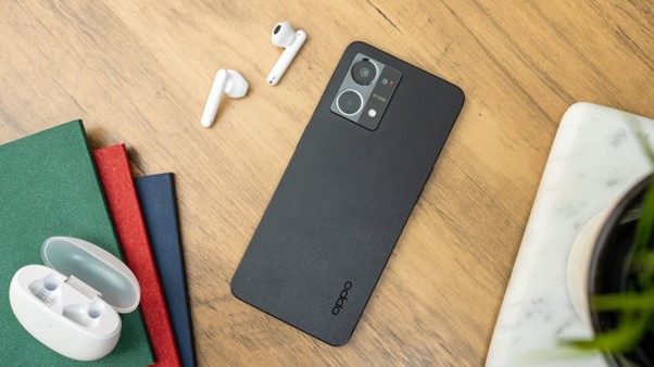 Gambar 1. Oppo Reno terbaru review