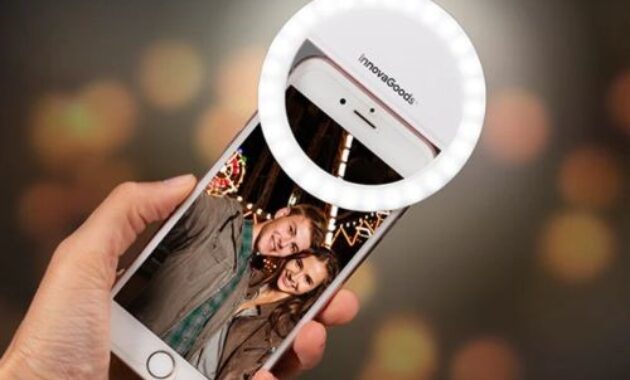 Gambar 1. Ring light mini untuk smartphone