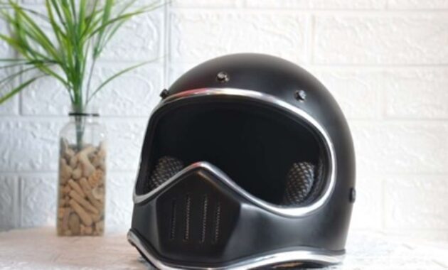 Gambar 3. Helm bobber style