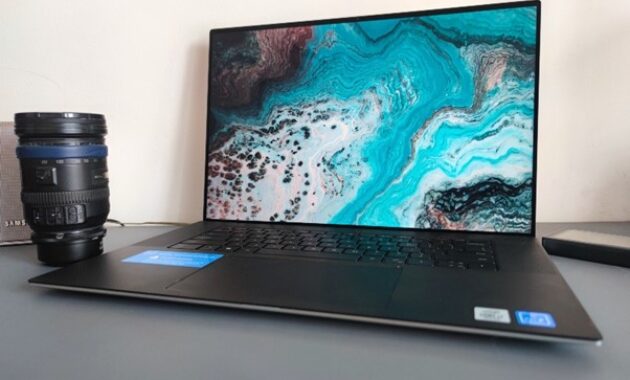 Gambar 1. Laptop Dell XPS premium