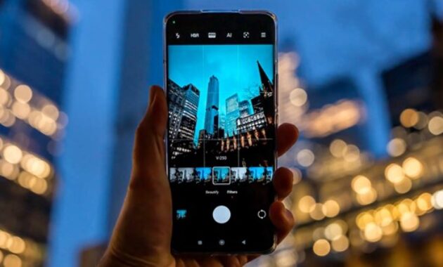 Gambar 3. Peran di malam: Performa Kamera di cahaya rendah