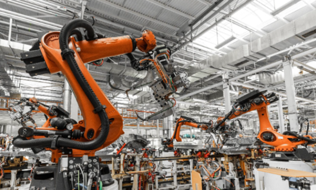 Gambar 2. Dari Data ke Insight: Analitik, Prediksi, dan Optimasi Manufaktur