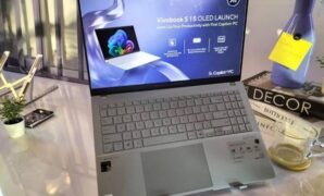 Gambar 1. Laptop ASUS Vivobook AI