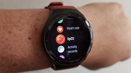 Gambar 1. Smartwatch Huawei GT