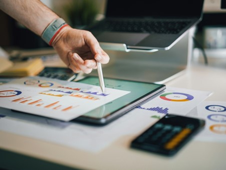 Gambar 1. Content Analyst berbasis data untuk optimasi performa digital