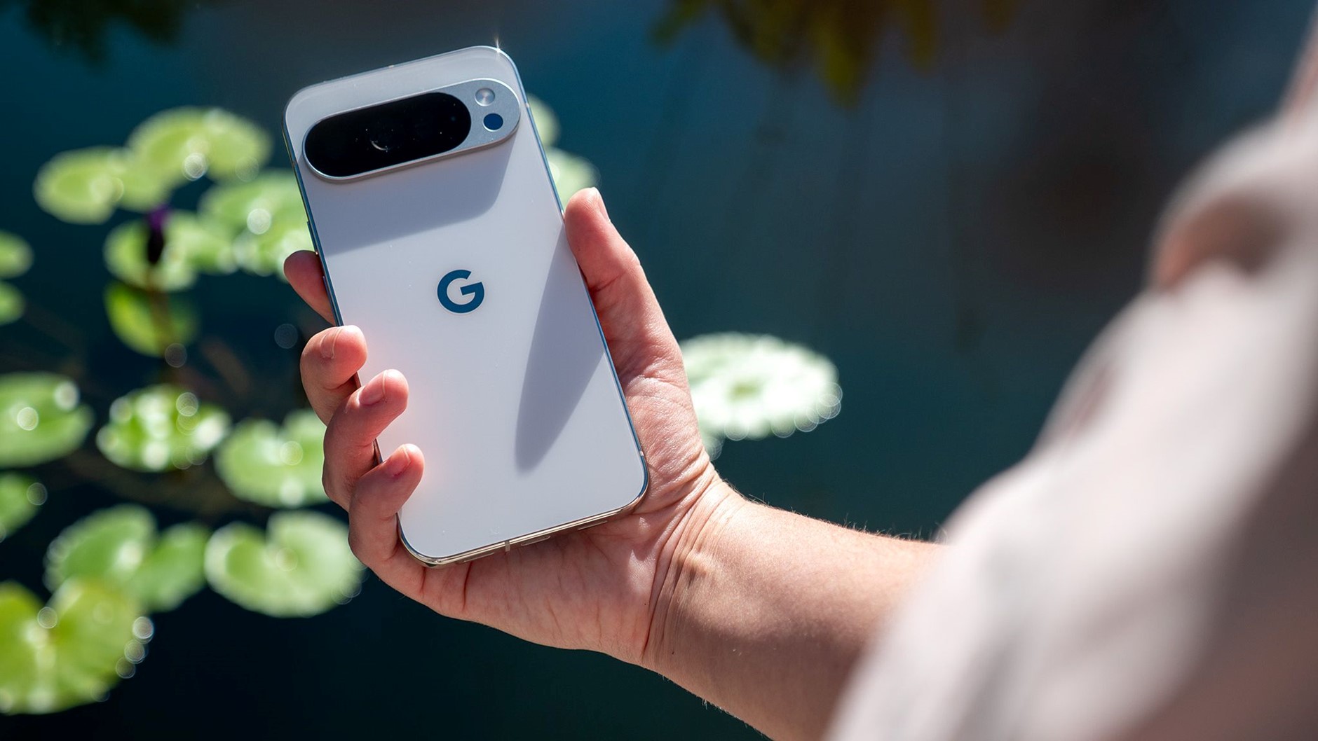 Gambar 1. Fitur Eksklusif Google Pixel untuk Android Murni
