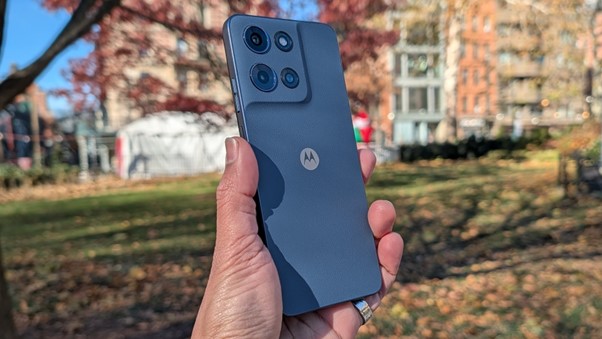 Gambar 3. Siapa paling cocok pakai motorola?