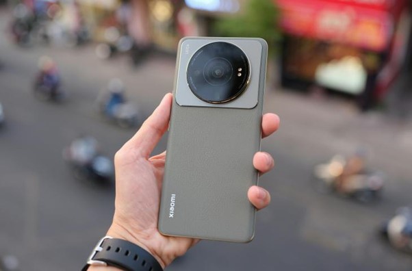 Gambar 1. Spesifikasi Xiaomi RAM 12GB ROM besar