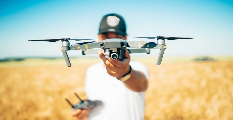 Gambar 1. Drone terbaik untuk pengambilan gambar sinematik