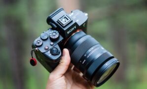 Gambar 1. Kamera Sony dengan sensor terbaik untuk fotografi malam