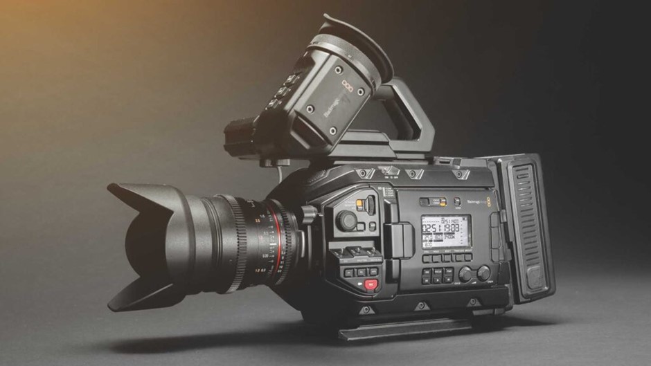 Gambar 2. Kamera cinema line profesional