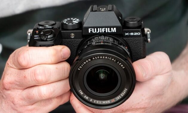 Gambar 1. Kamera mirrorless terbaik untuk konten kreator 2026
