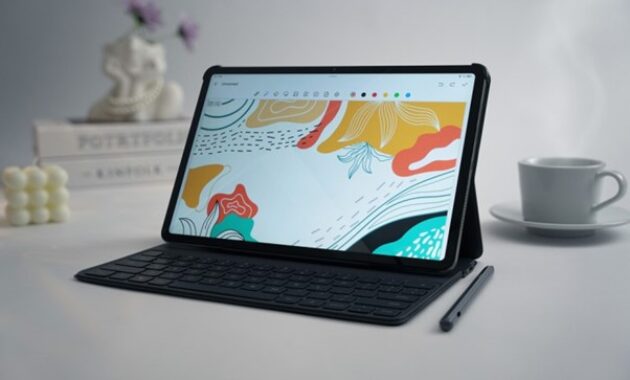 Gambar 1. Tablet dengan RAM besar untuk kerja dan hiburan