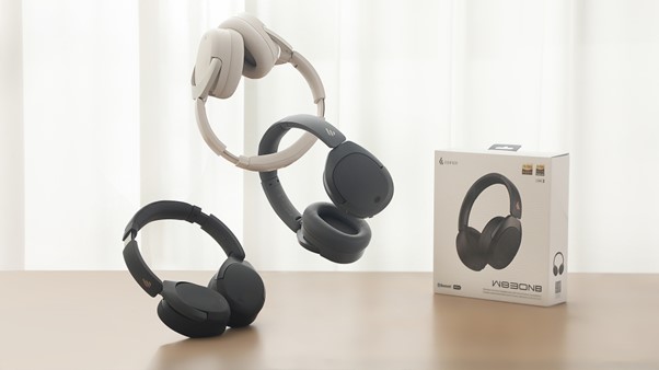 Gambar 1. Earphone wireless dengan kualitas audio jernih dan baterai awet