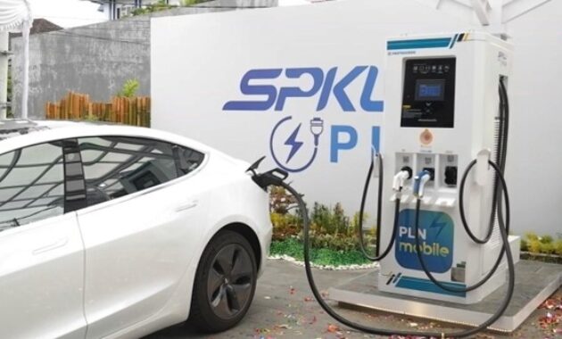 Gambar 1. Keunggulan mobil listrik dibanding mobil bensin