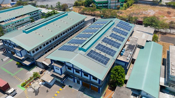 Gambar 1. Sistem PLTS atap untuk efisiensi energi listrik