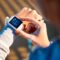 Gambar 1. Smart wearable dengan fitur AI dan monitoring kesehatan
